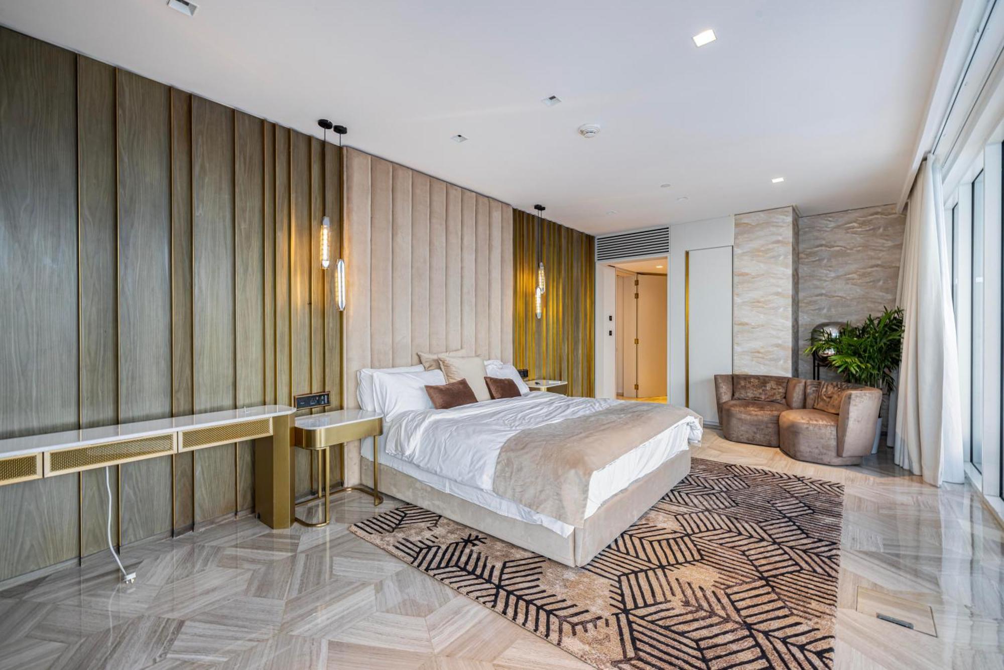 Five Palm Upgraded 4 Bedrooms With Private Pool Apartment *