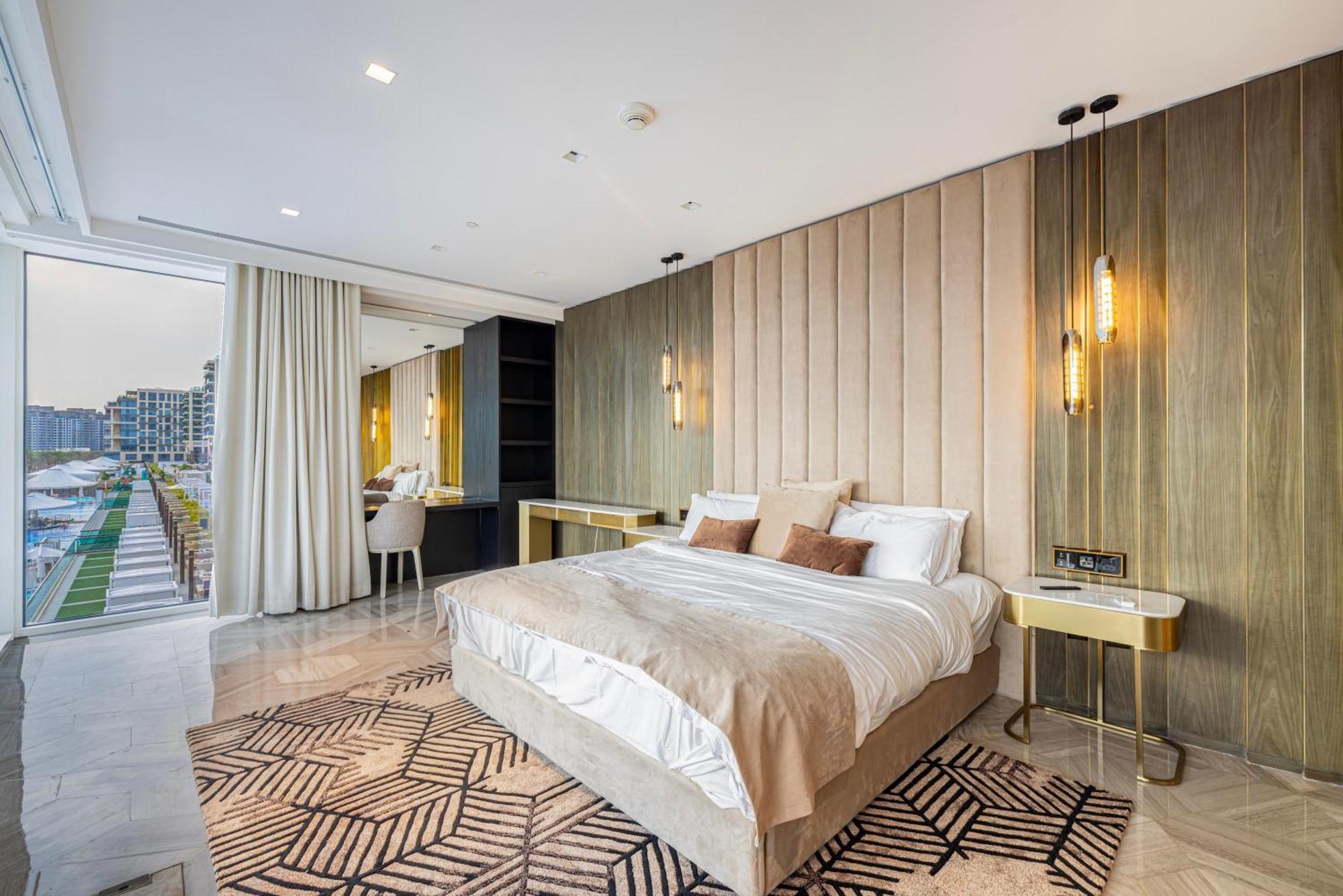Five Palm Upgraded 4 Bedrooms With Private Pool Dubai
