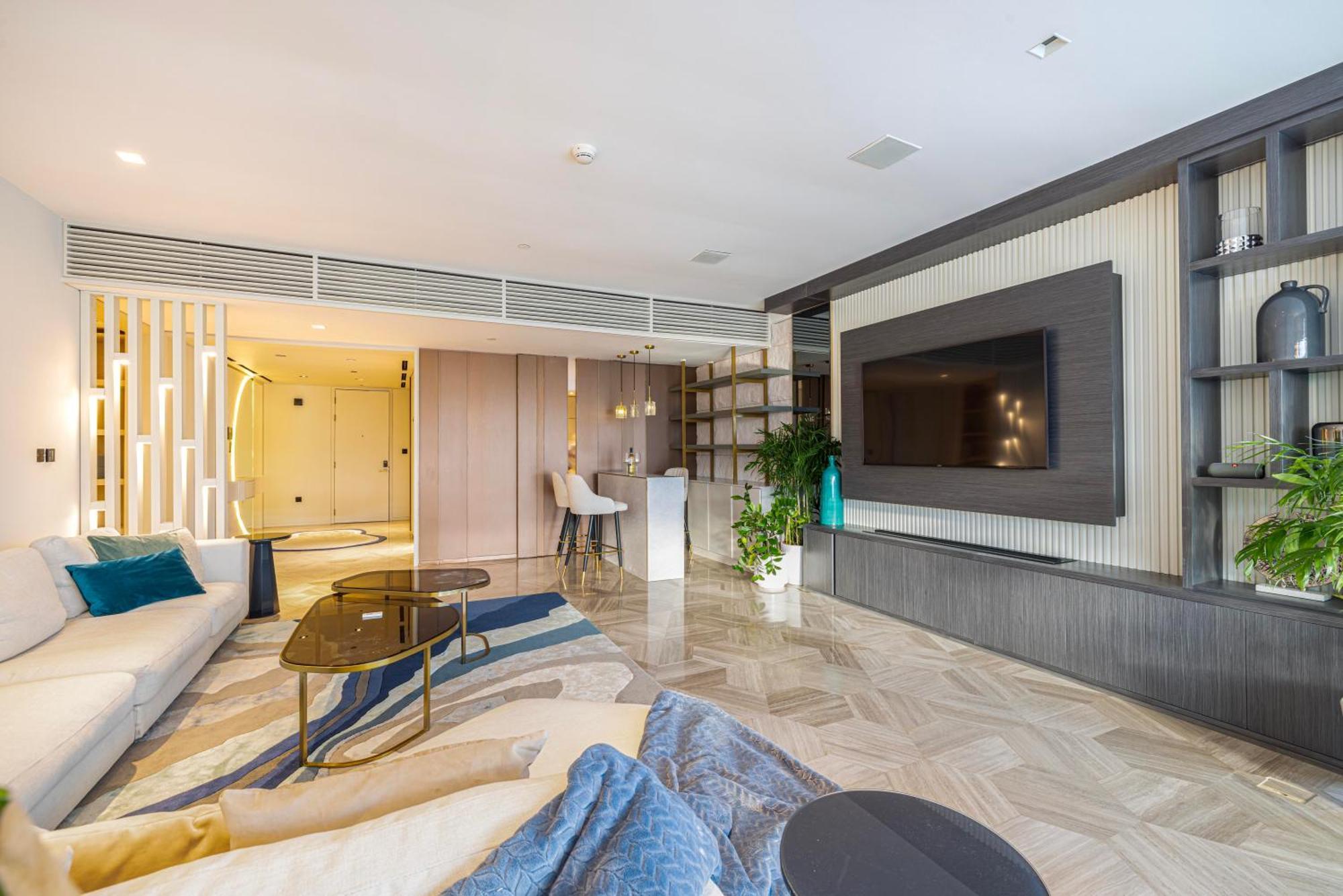 Apartment Five Palm Upgraded 4 Bedrooms With Private Pool