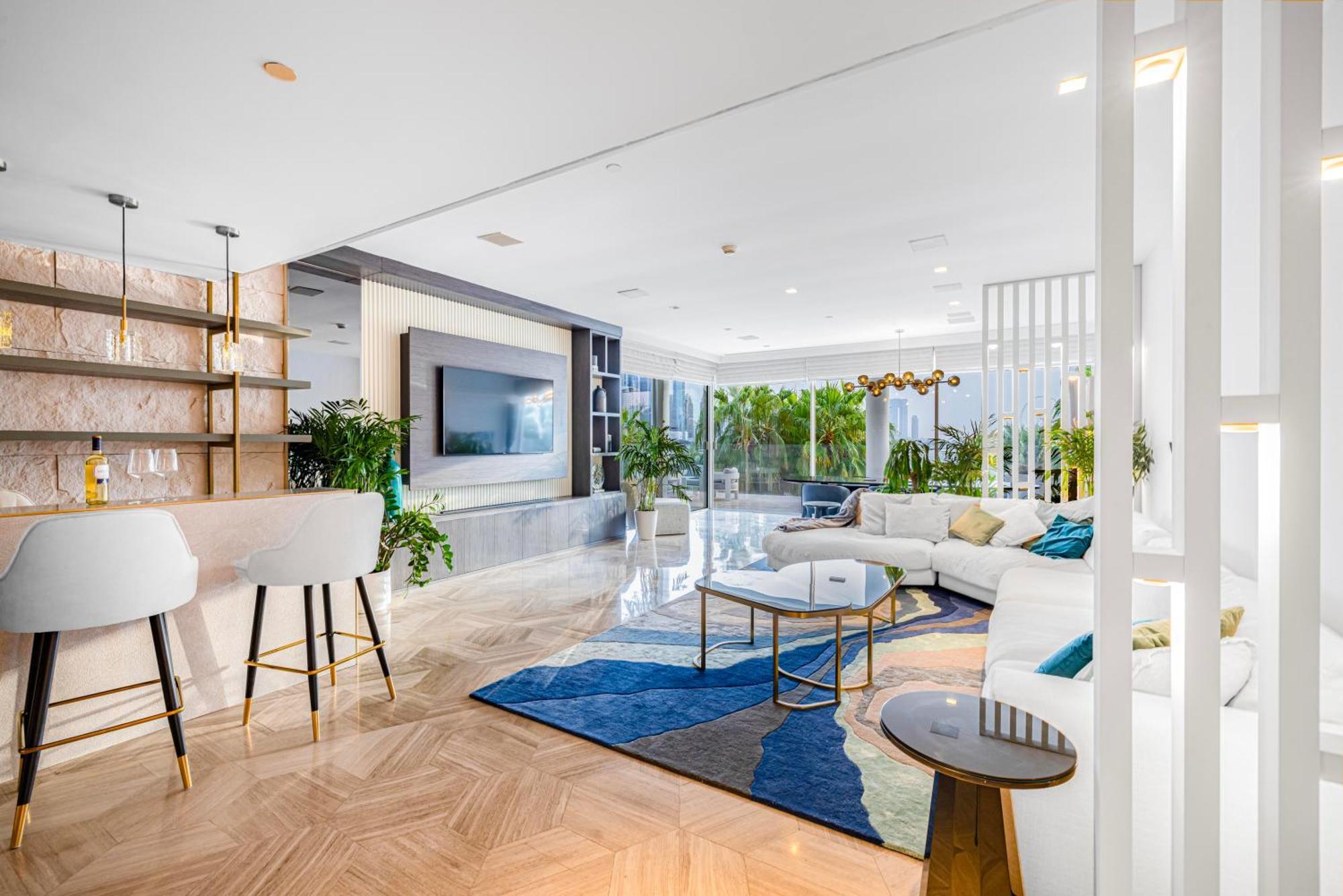 Five Palm Upgraded 4 Bedrooms With Private Pool Dubai