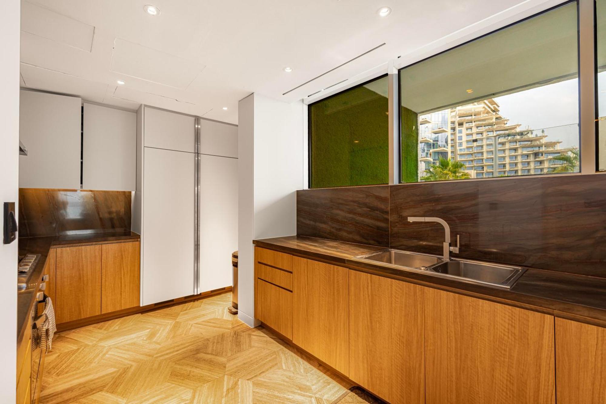 Apartment Five Palm Upgraded 4 Bedrooms With Private Pool